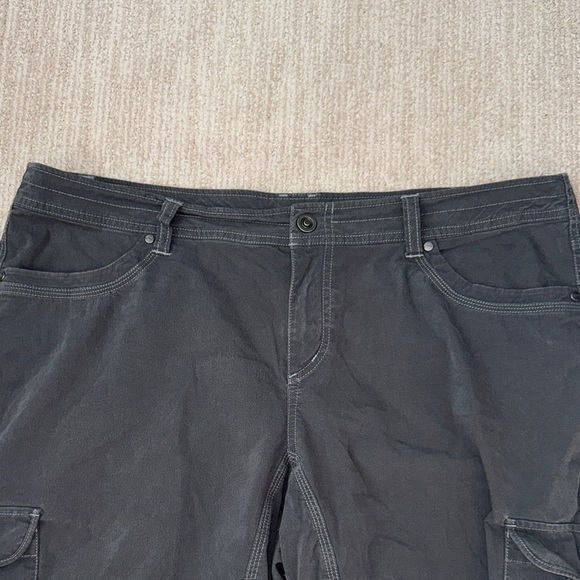 Kuhl Splash Cargo Shorts Women’s 18 Gray 10 Inch Inseam Lightweight Hiking Short - Picture 4 of 11